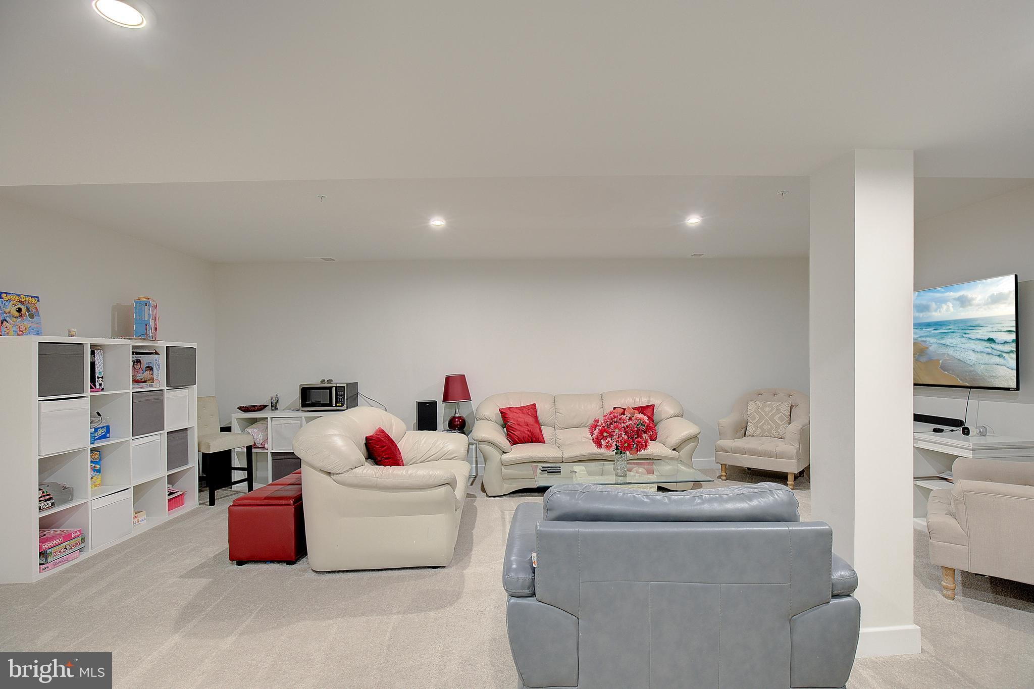 TWO RIVERS - Residential