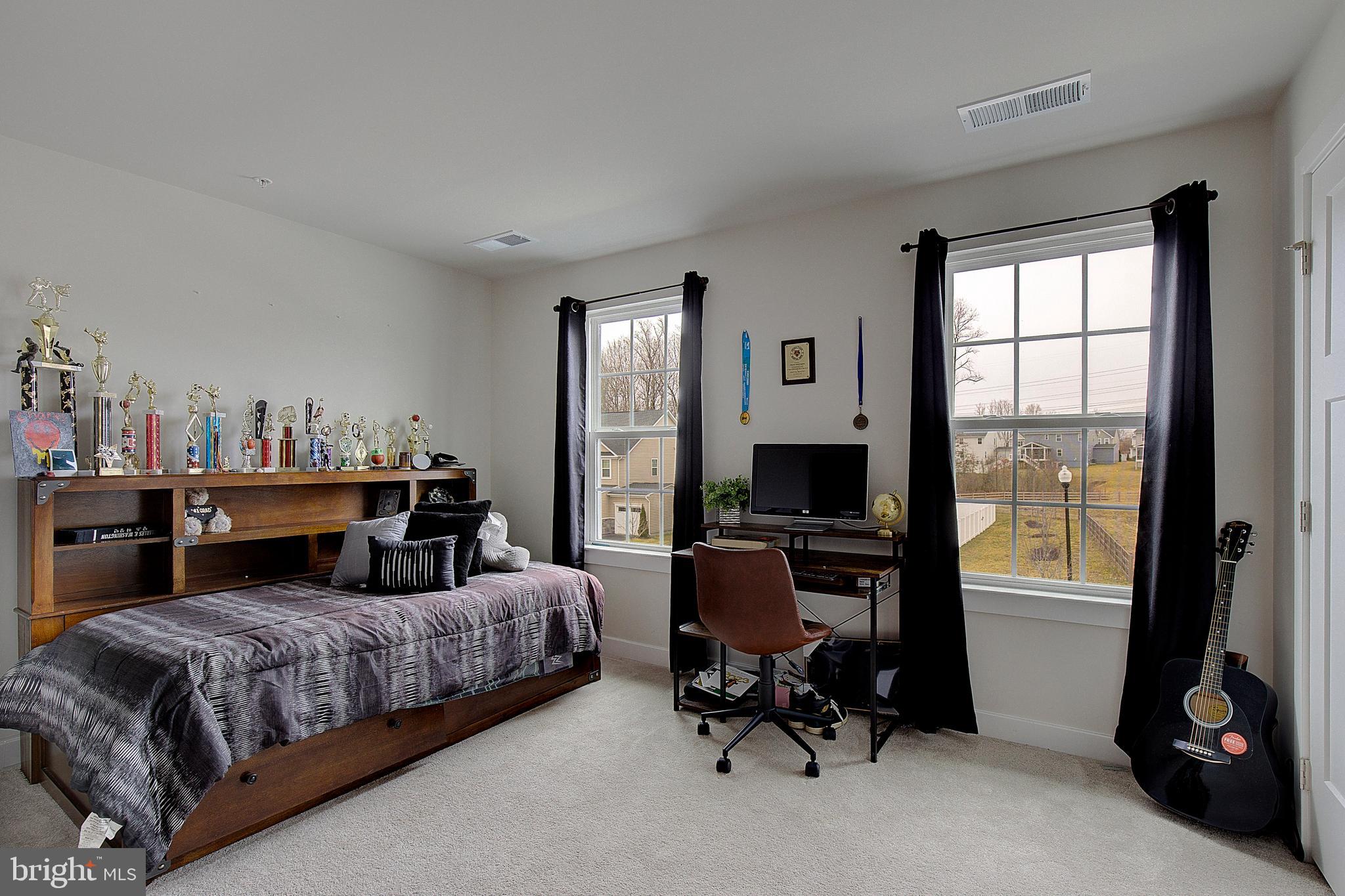 TWO RIVERS - Residential