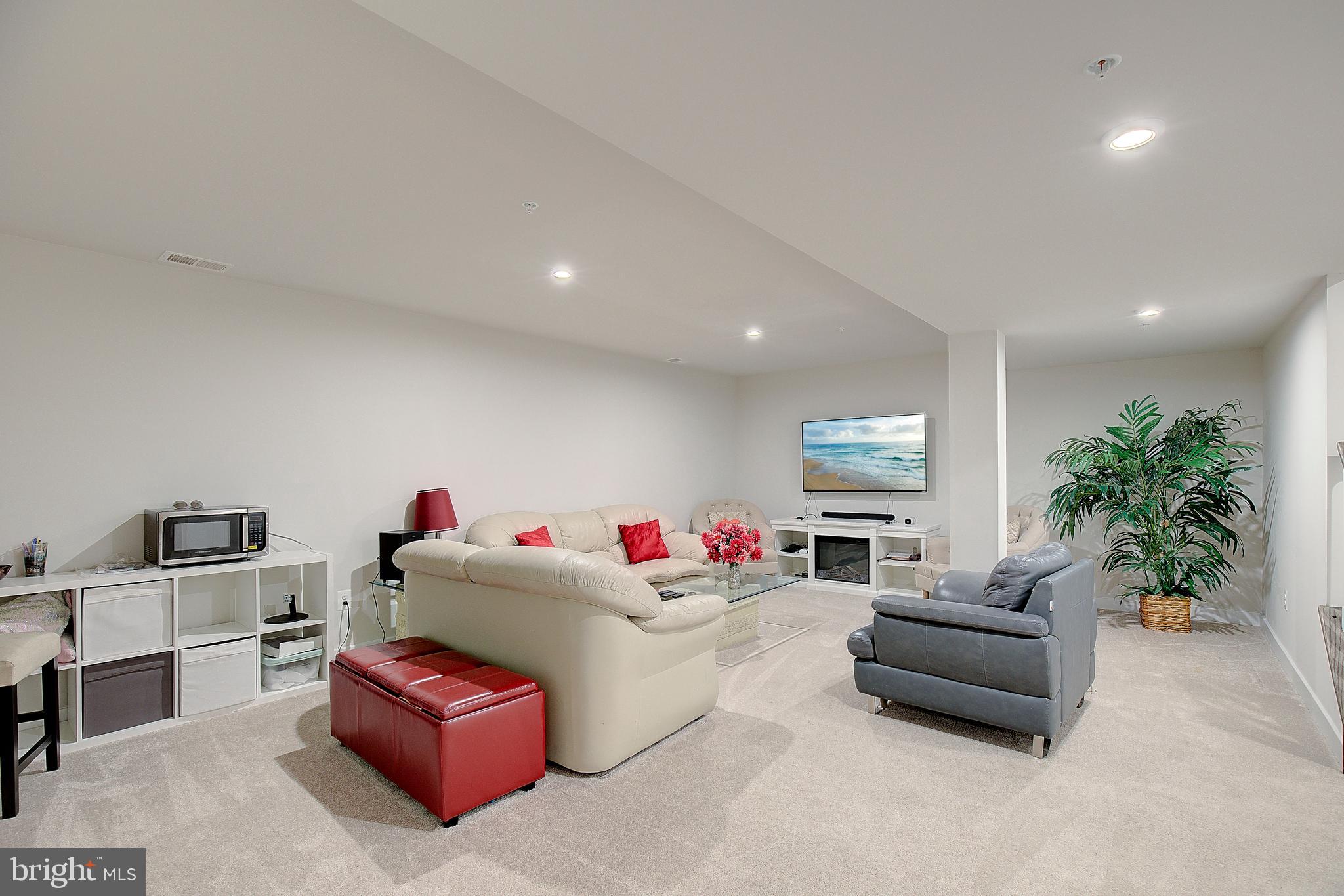 TWO RIVERS - Residential