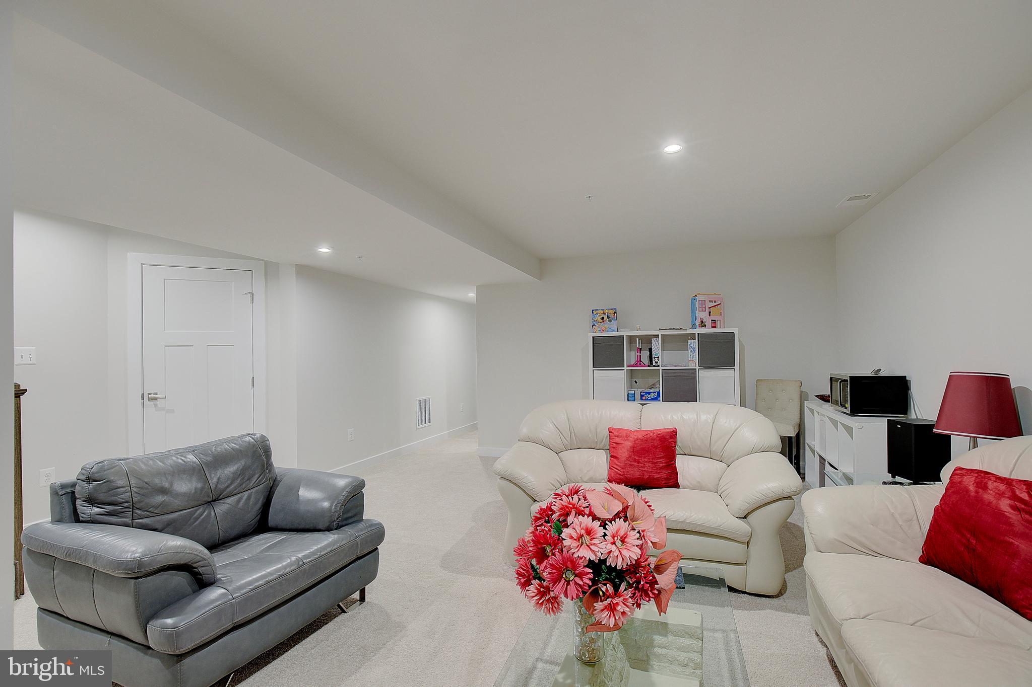 TWO RIVERS - Residential