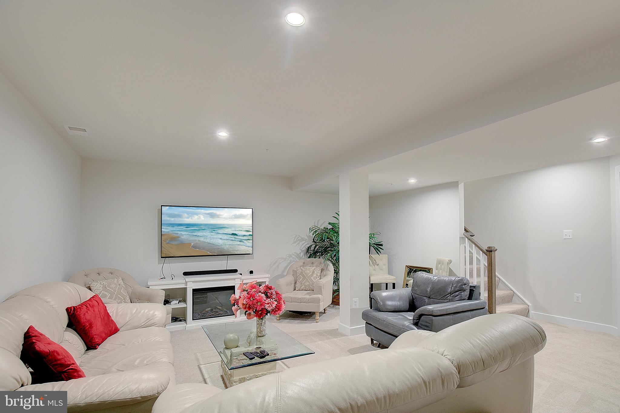 TWO RIVERS - Residential