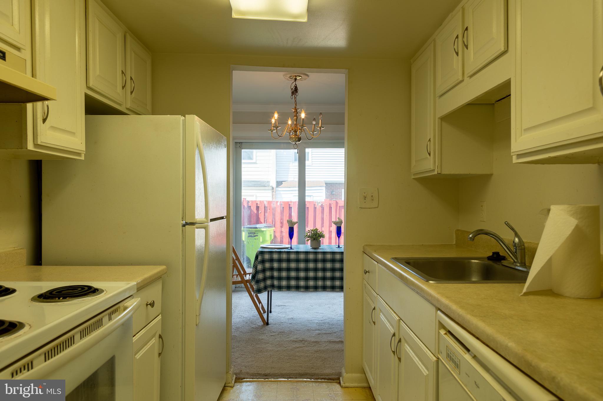 WILLIAMSTOWN - Residential