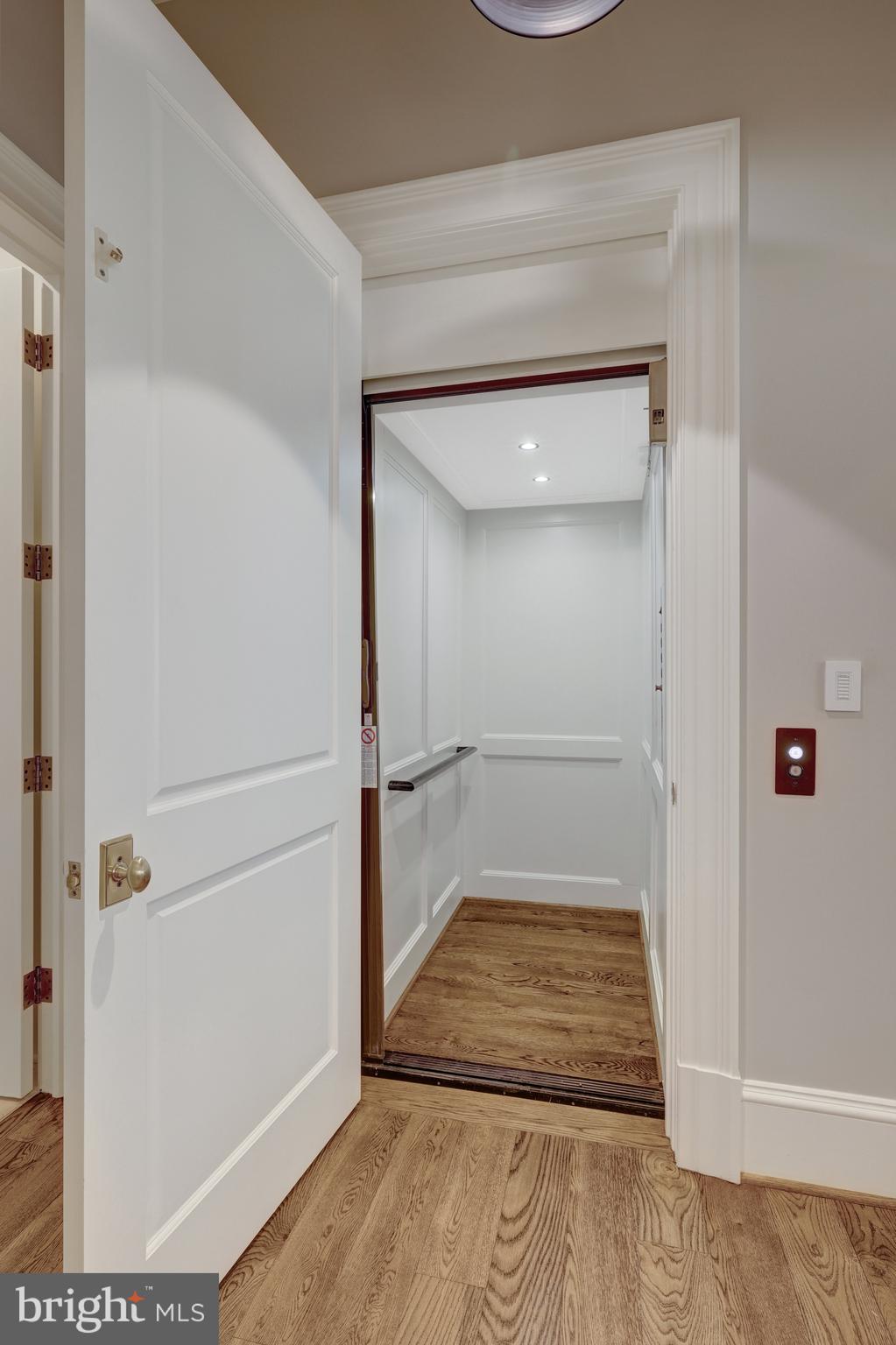 MACKALL FARMS - Residential