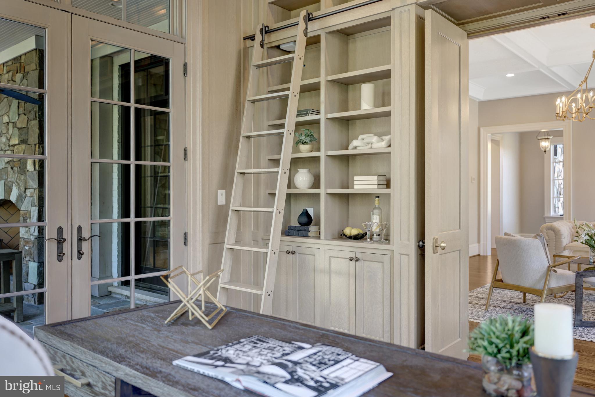 MACKALL FARMS - Residential