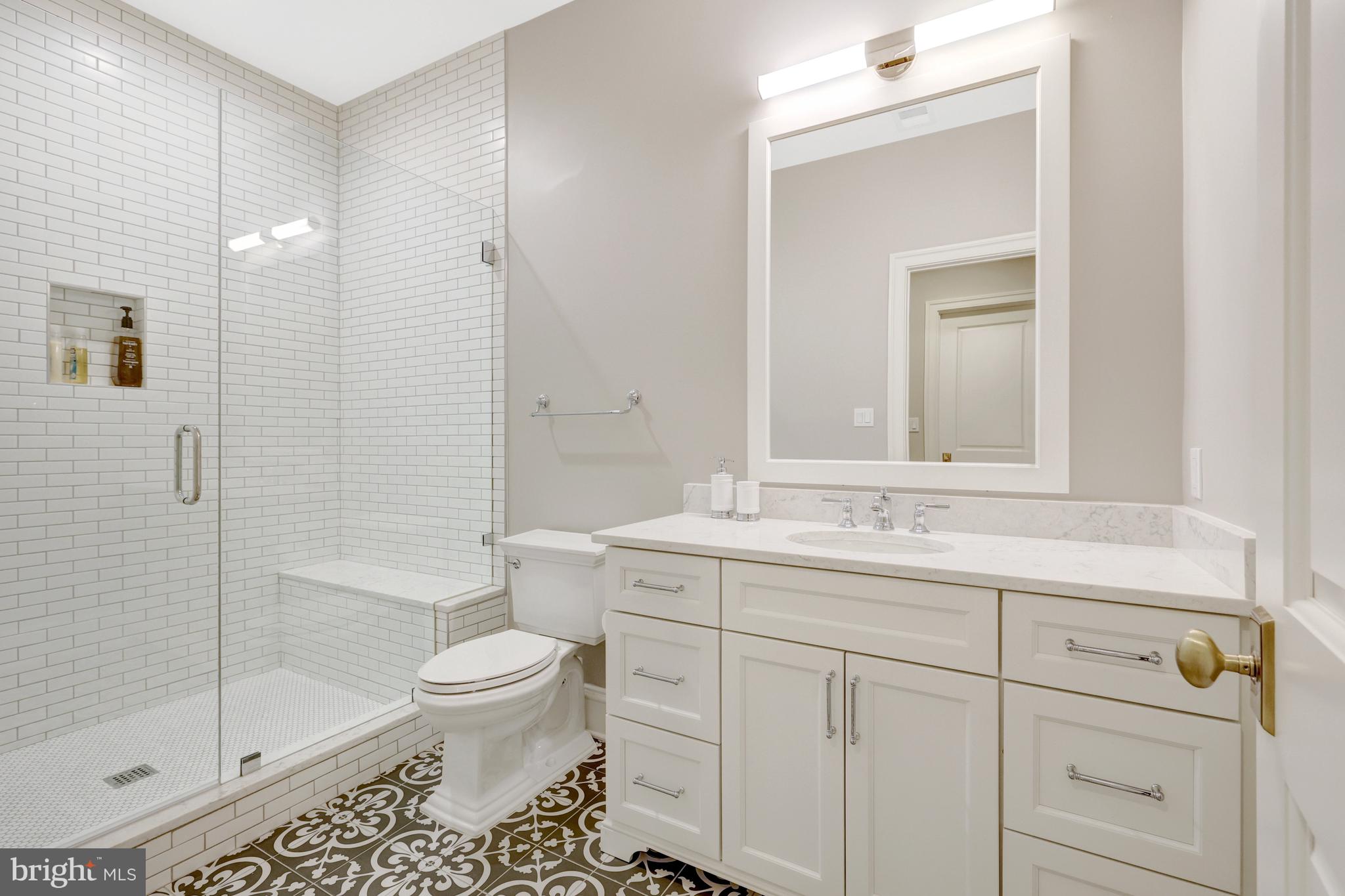 MACKALL FARMS - Residential