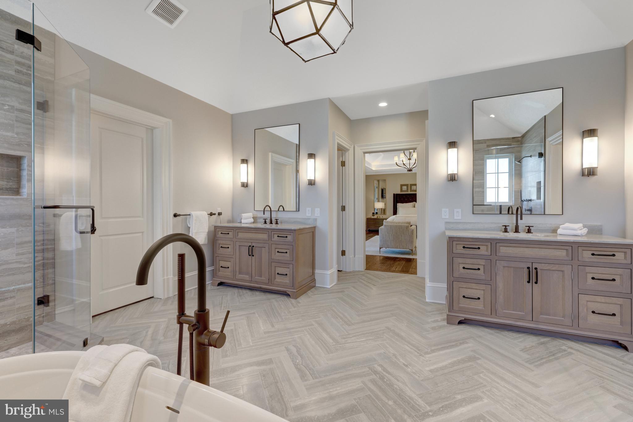 MACKALL FARMS - Residential