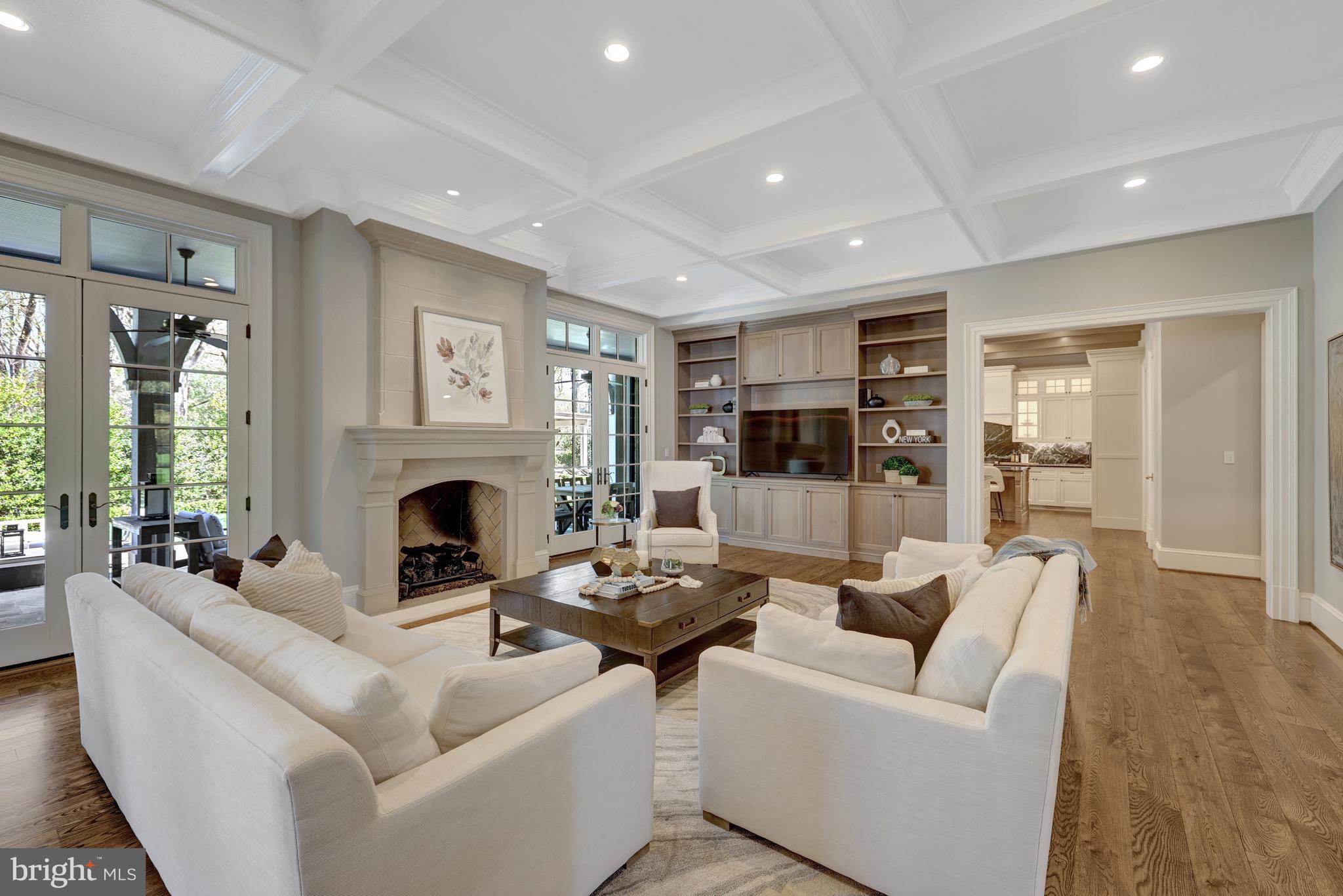 MACKALL FARMS - Residential