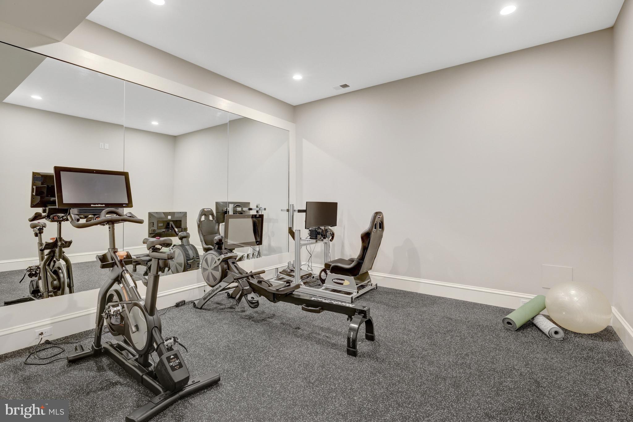 MACKALL FARMS - Residential