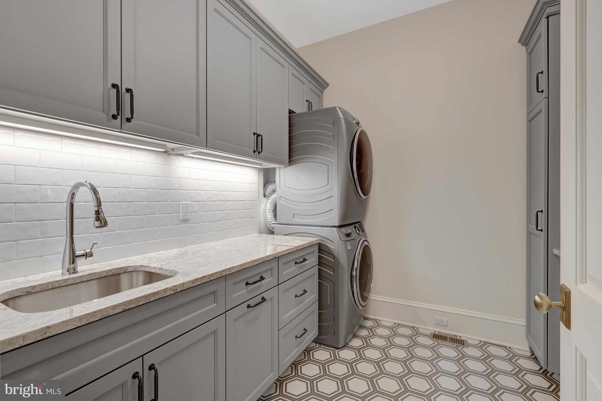 MACKALL FARMS - Residential