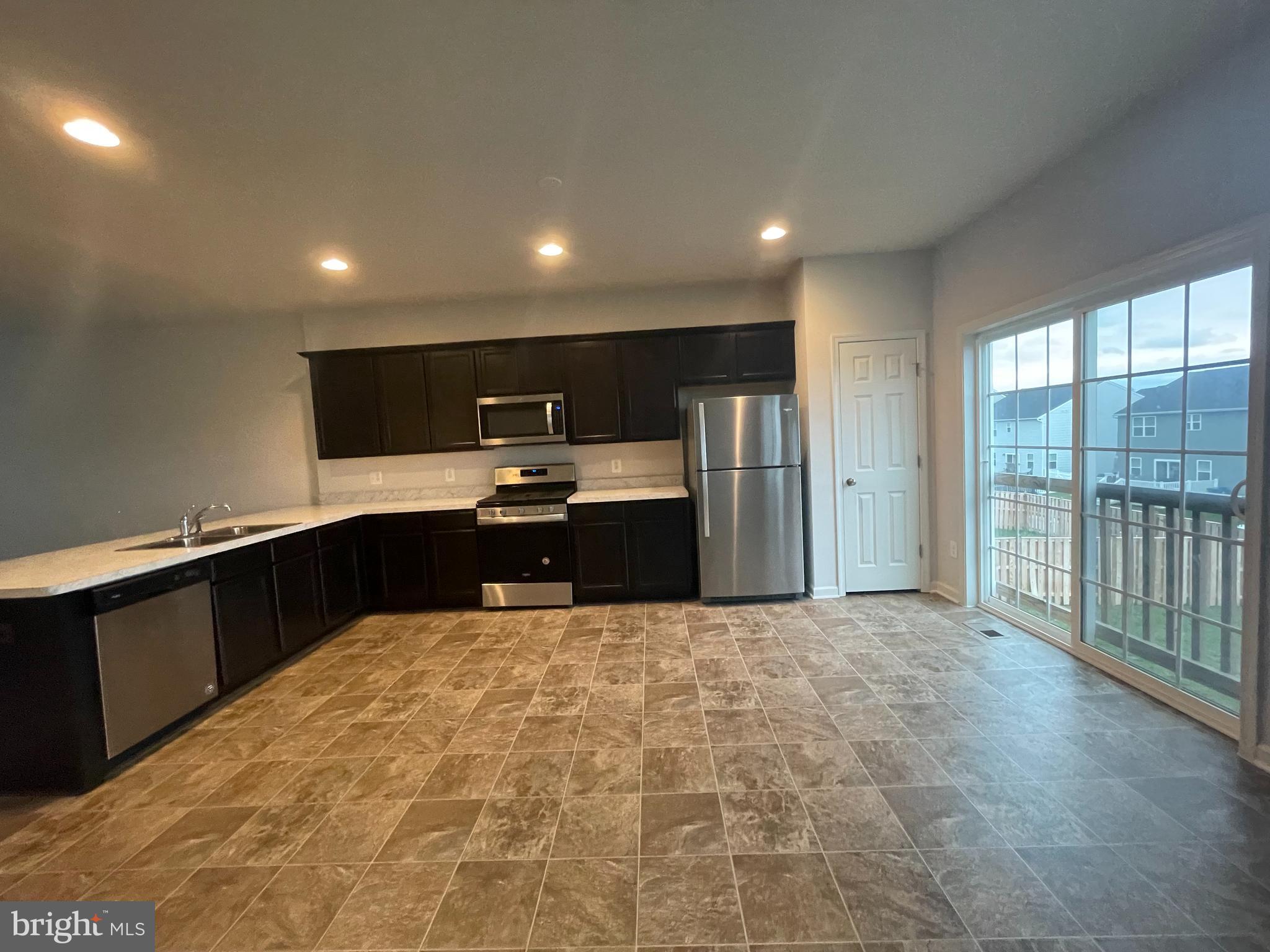 SNOWDEN BRIDGE - Residential Lease