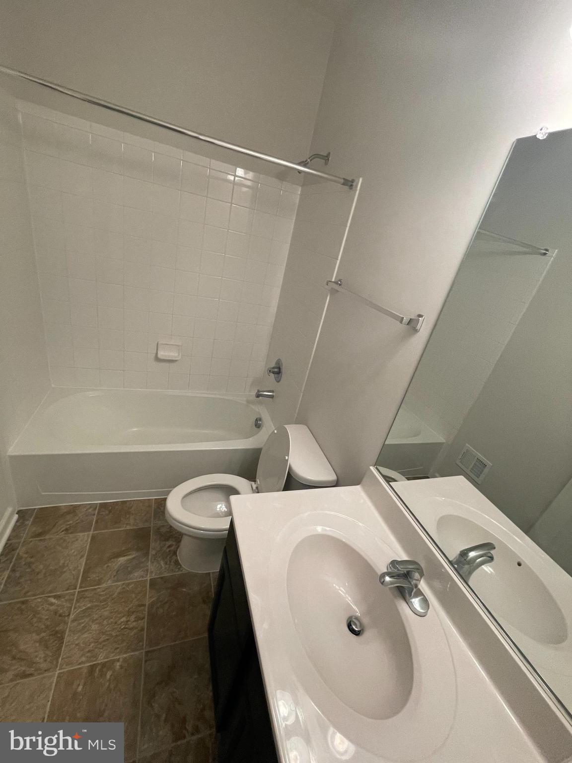 SNOWDEN BRIDGE - Residential Lease