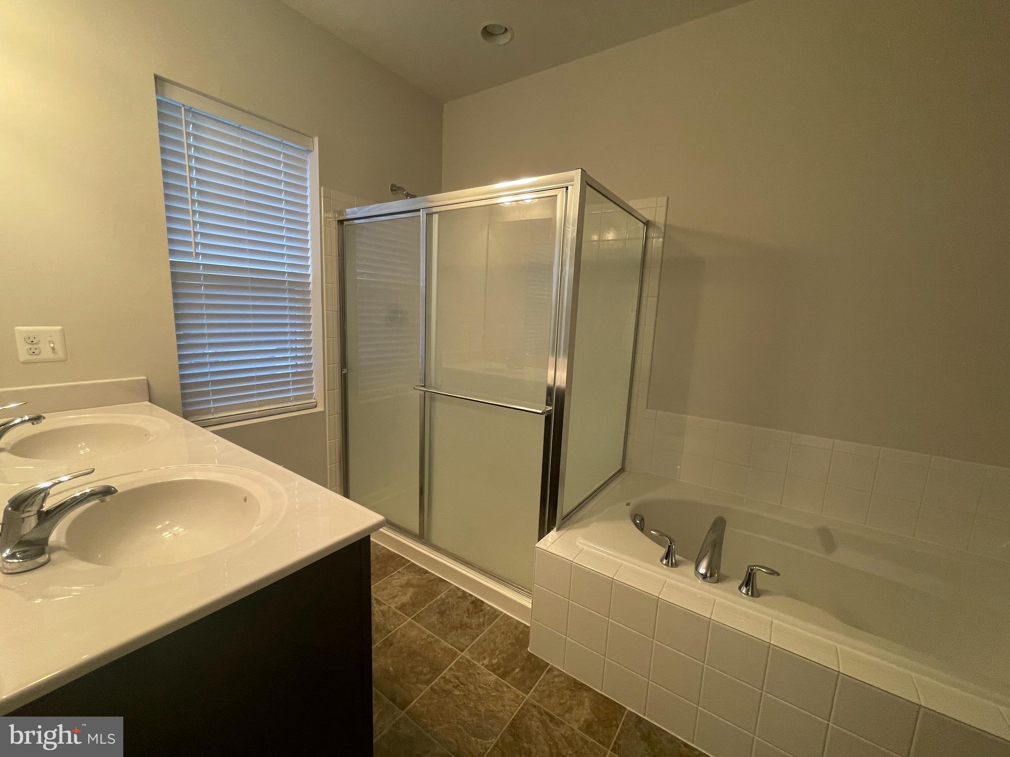 SNOWDEN BRIDGE - Residential Lease