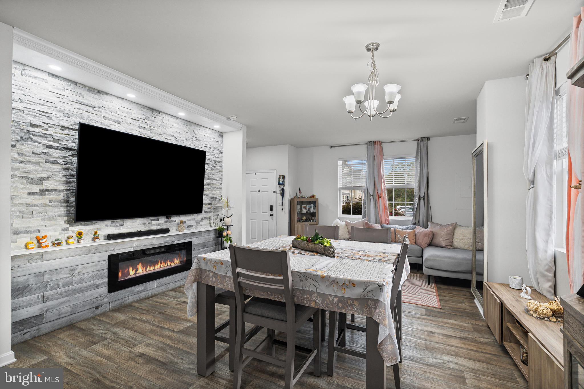 TRIMBLE MEADOWS - Residential Lease