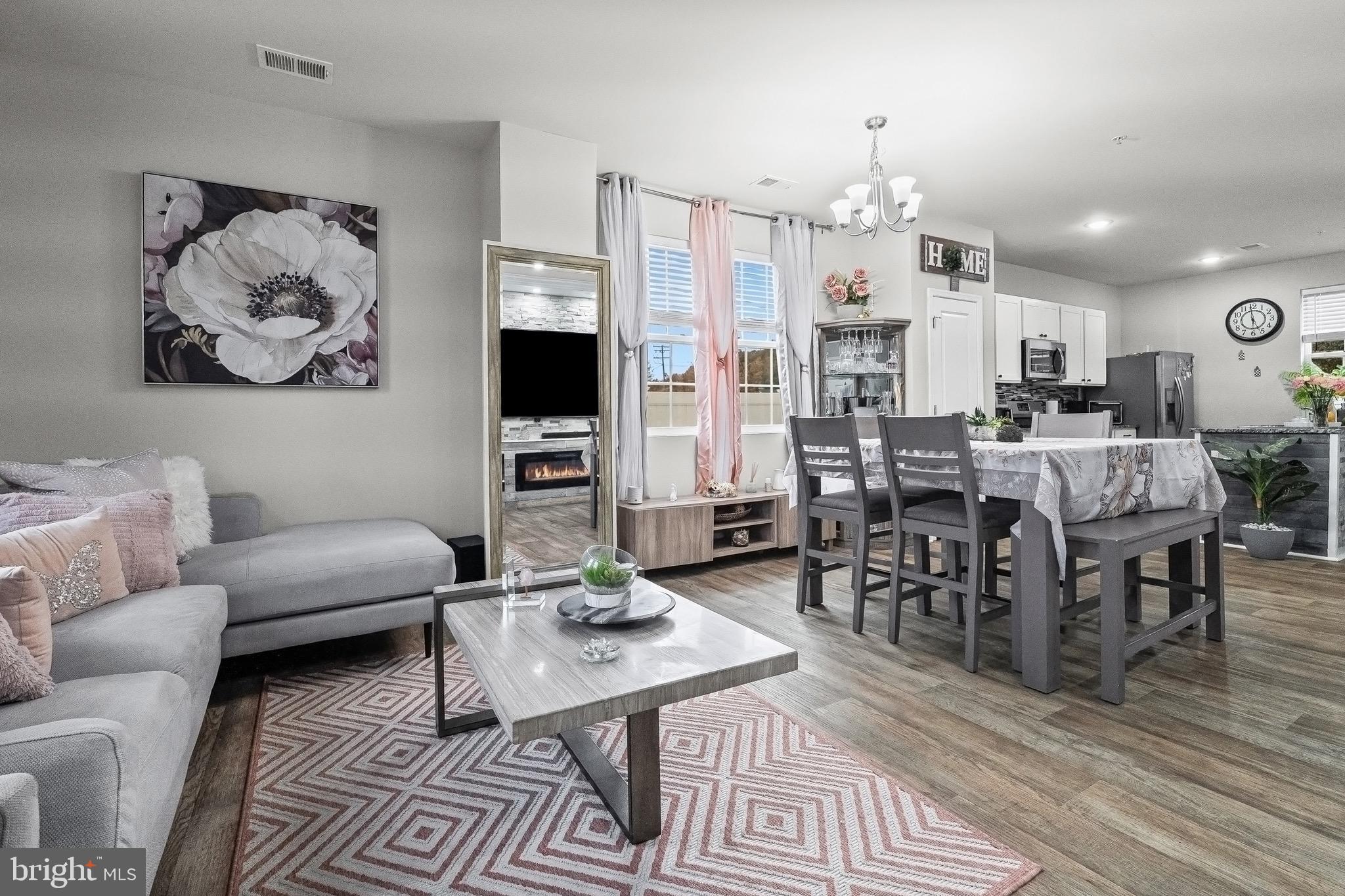 TRIMBLE MEADOWS - Residential Lease