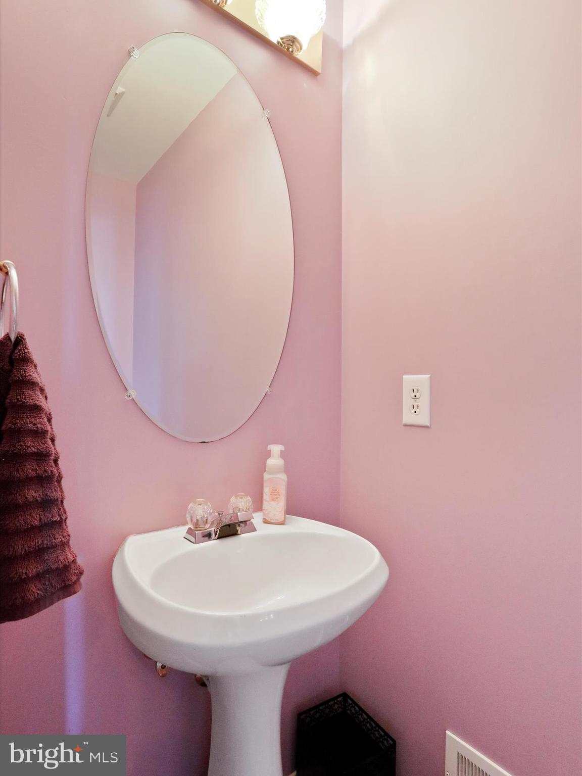 LOCUST HILL - Residential