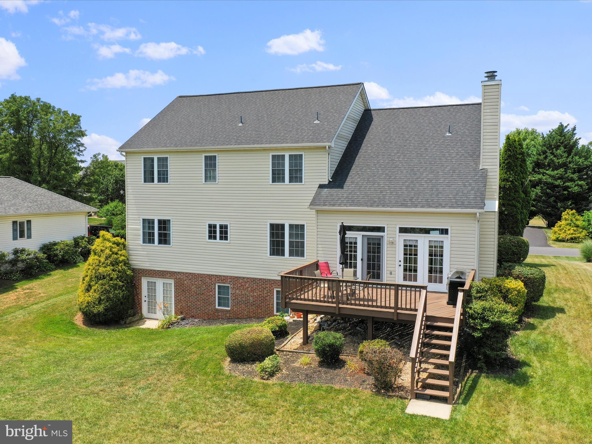 LOCUST HILL - Residential