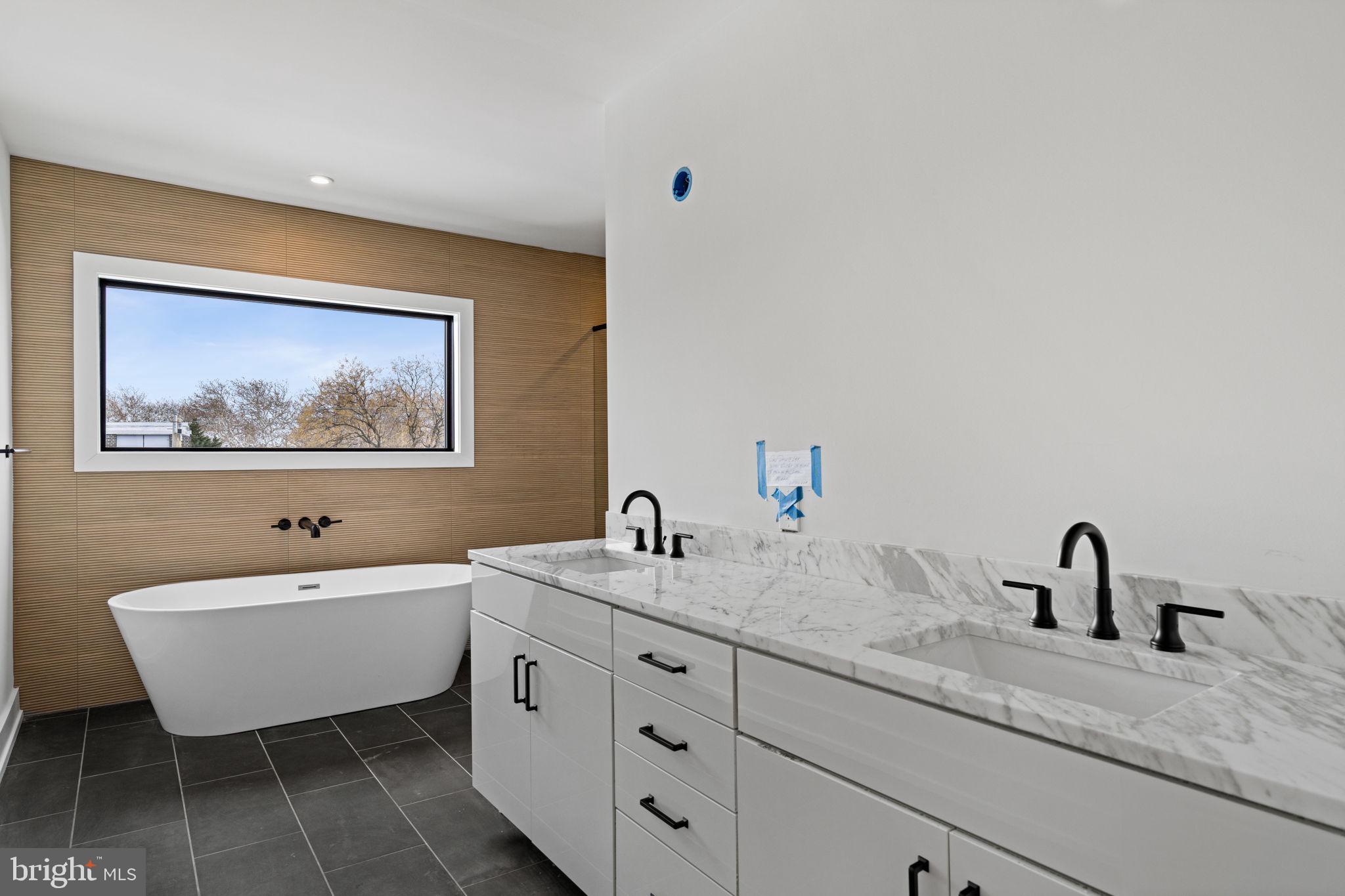 PASSYUNK SQUARE - Residential