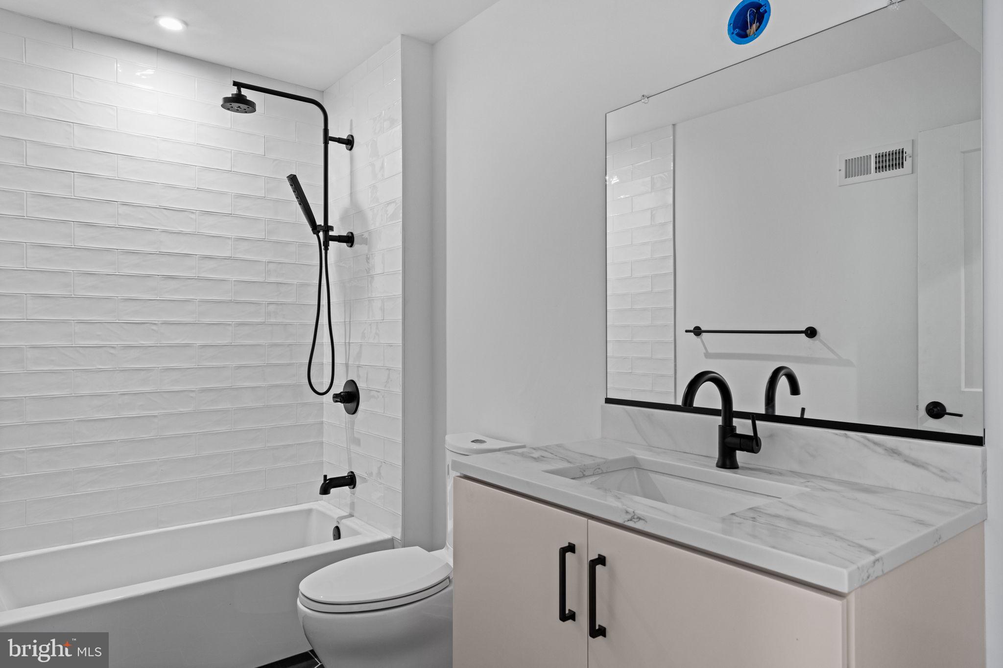 PASSYUNK SQUARE - Residential