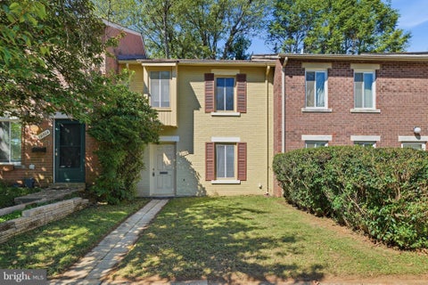 Townhouse For Sale - 19306 Thomas Farm Road<br/> GAITHERSBURG, MD 20886