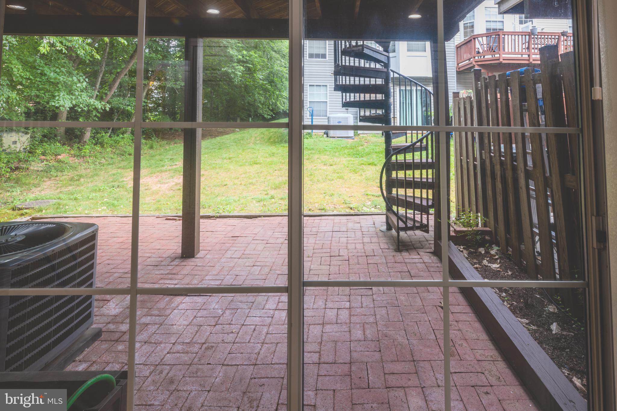 LOWES ISLAND - Residential