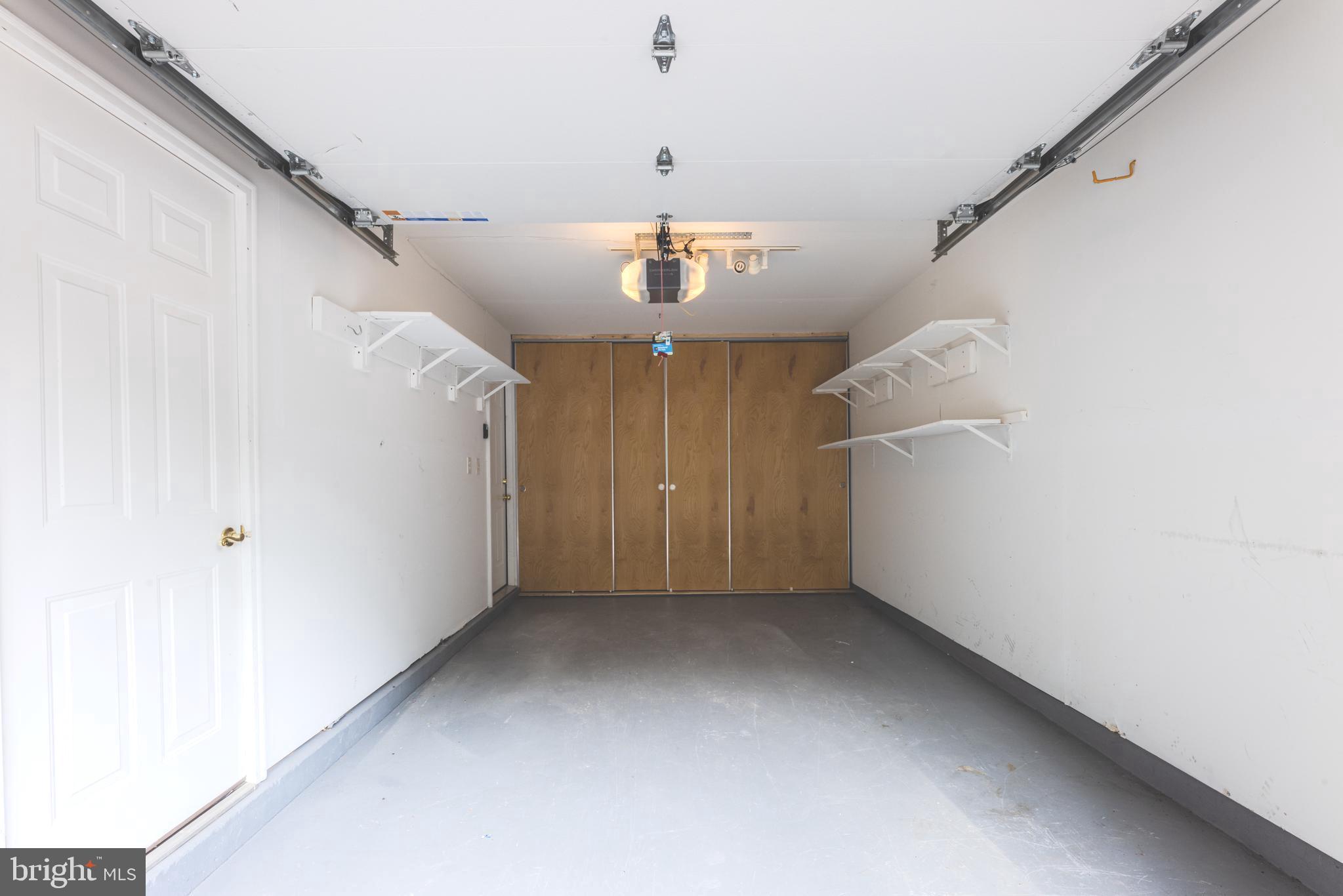 LOWES ISLAND - Residential