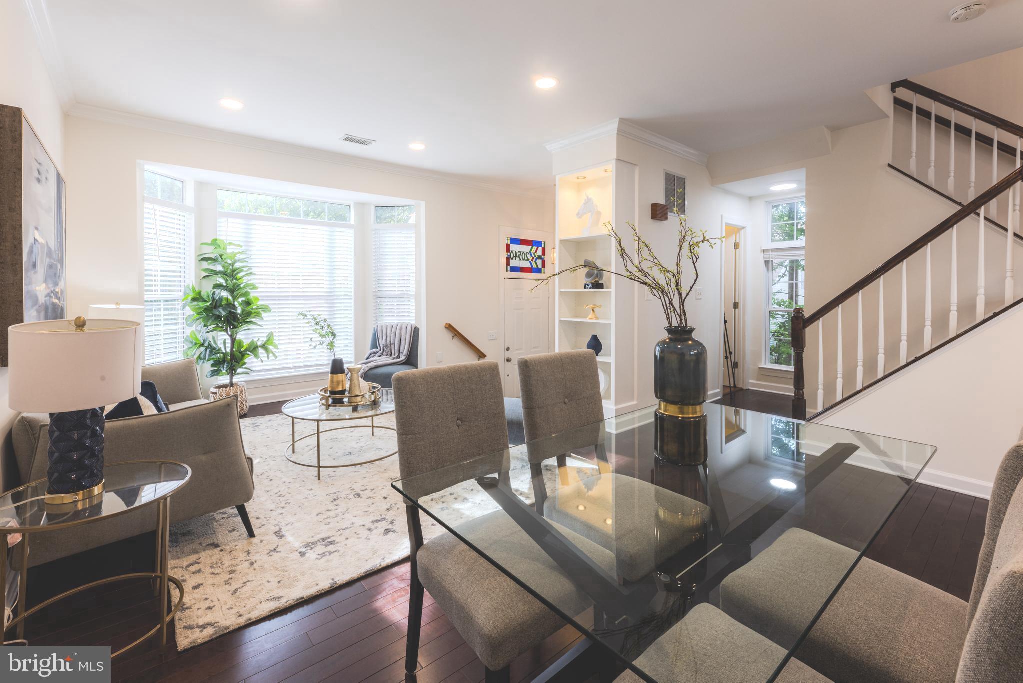 LOWES ISLAND - Residential