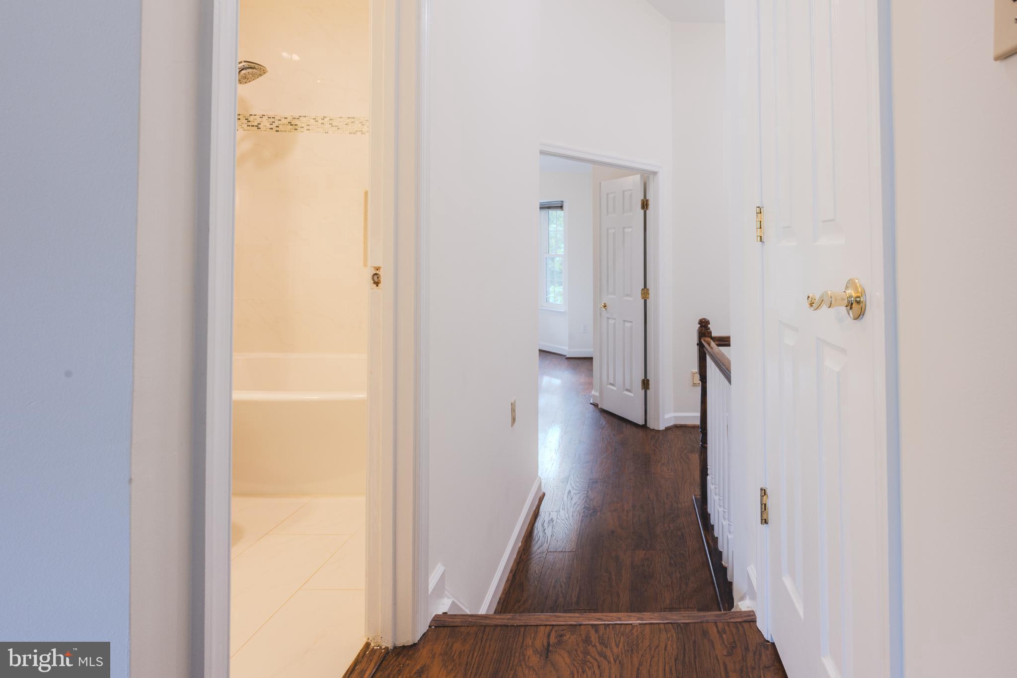 LOWES ISLAND - Residential