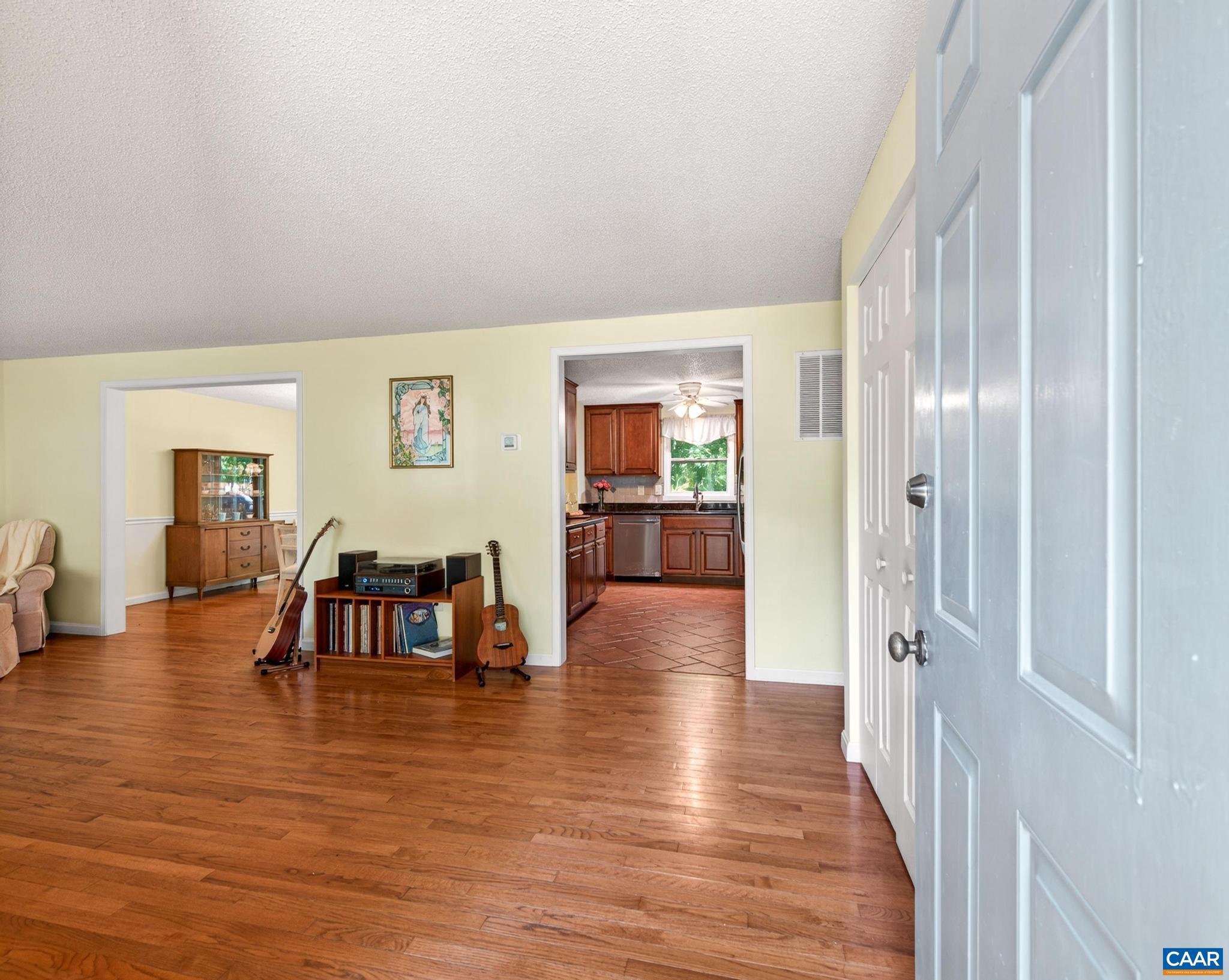 LAKE MONTICELLO - Residential