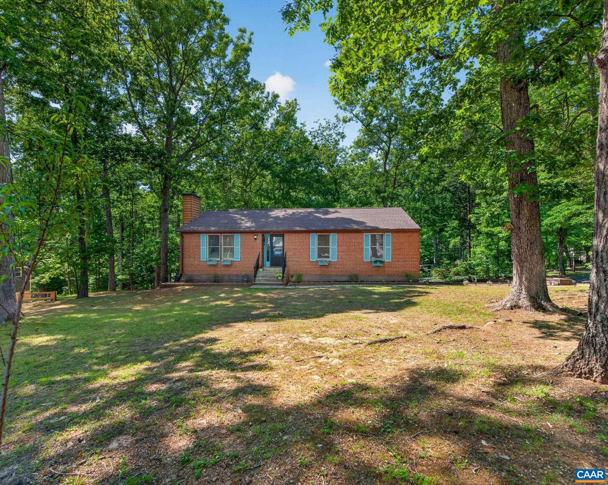 LAKE MONTICELLO - Residential