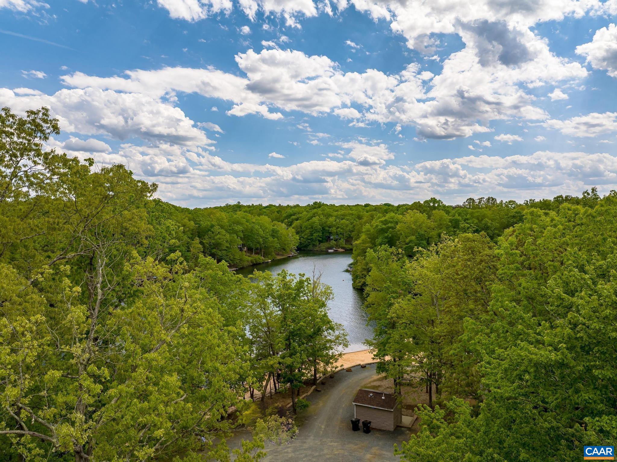 LAKE MONTICELLO - Residential