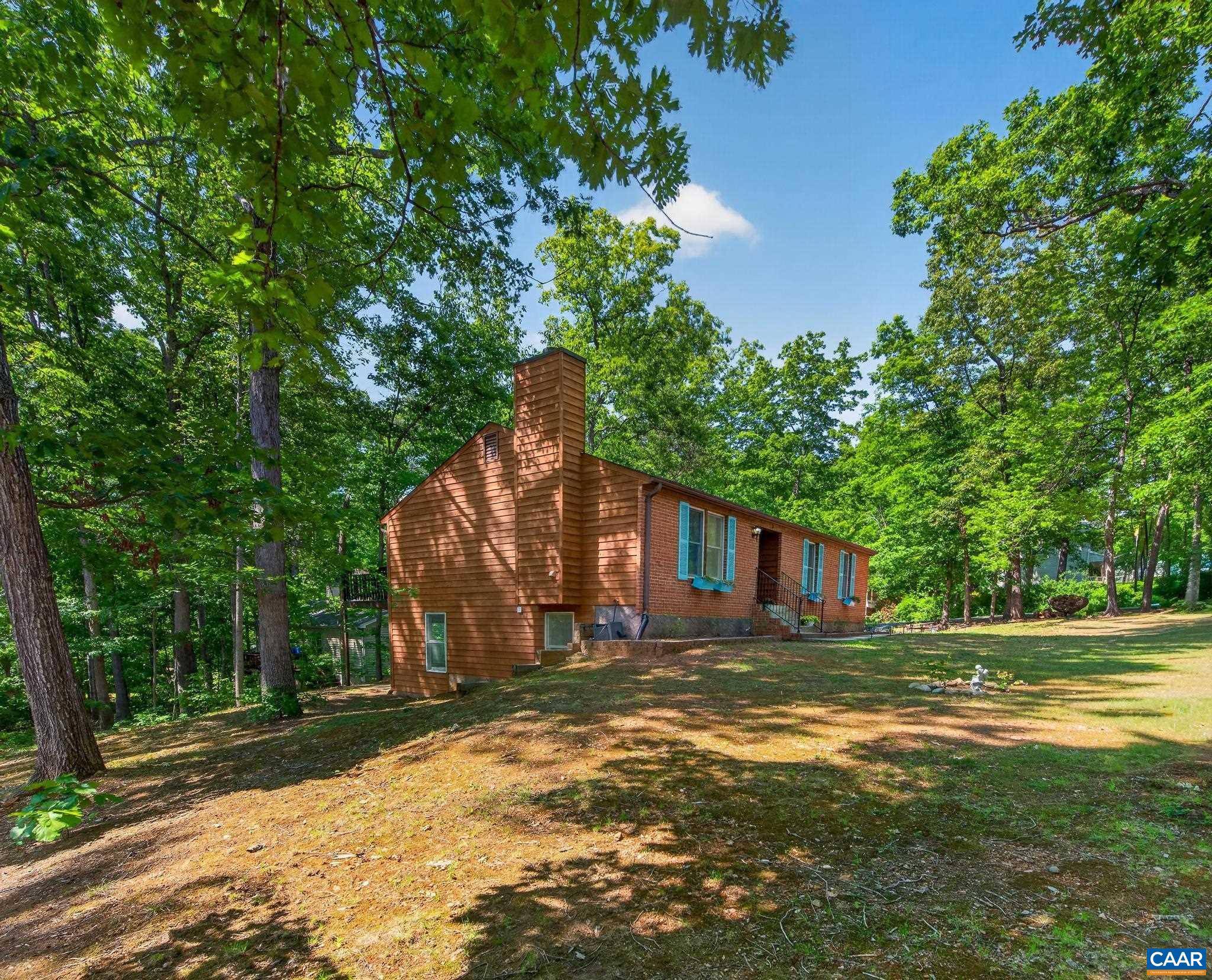 LAKE MONTICELLO - Residential
