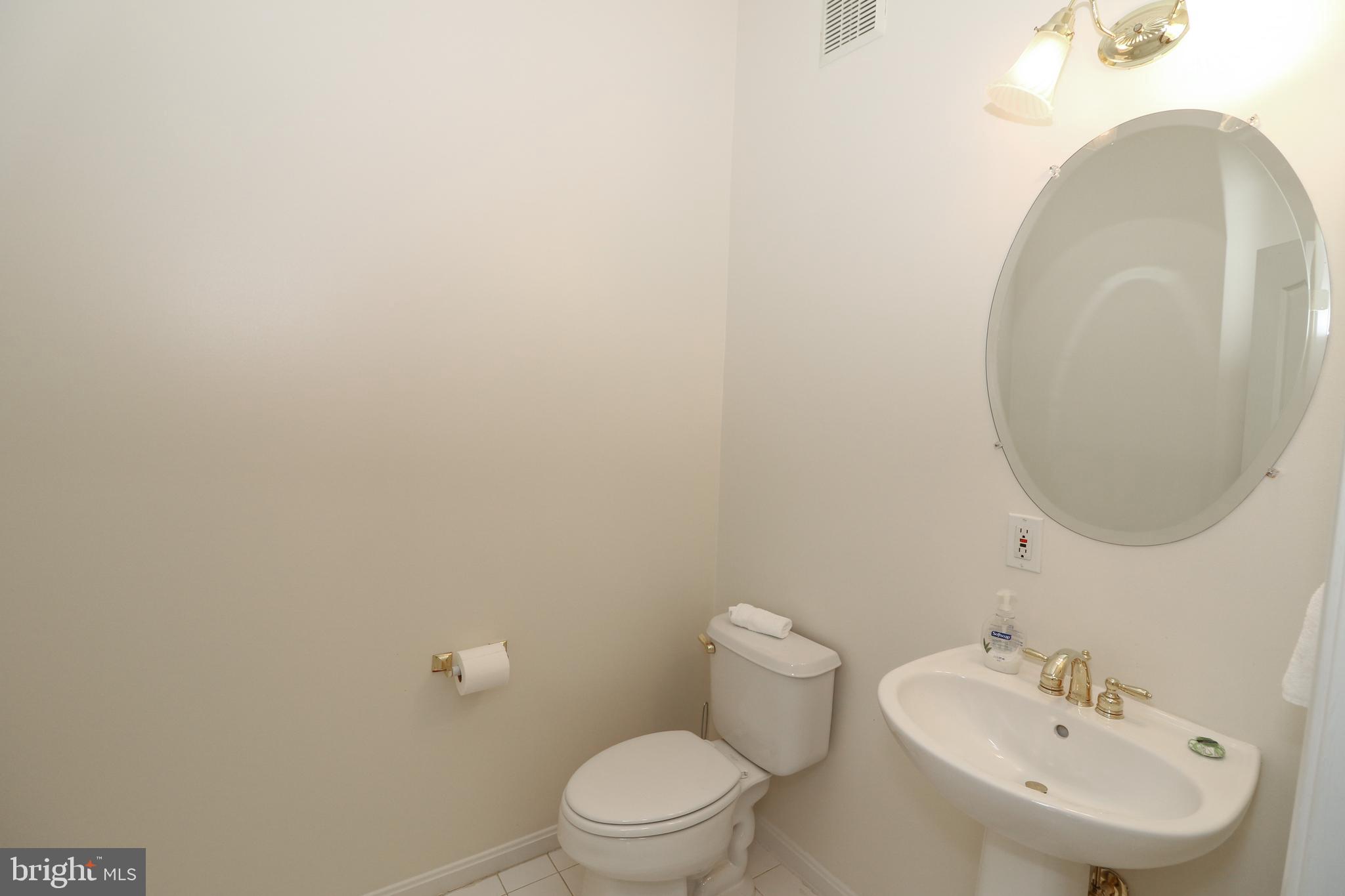 MADISON PARK AT WEST MARKET - Residential Lease