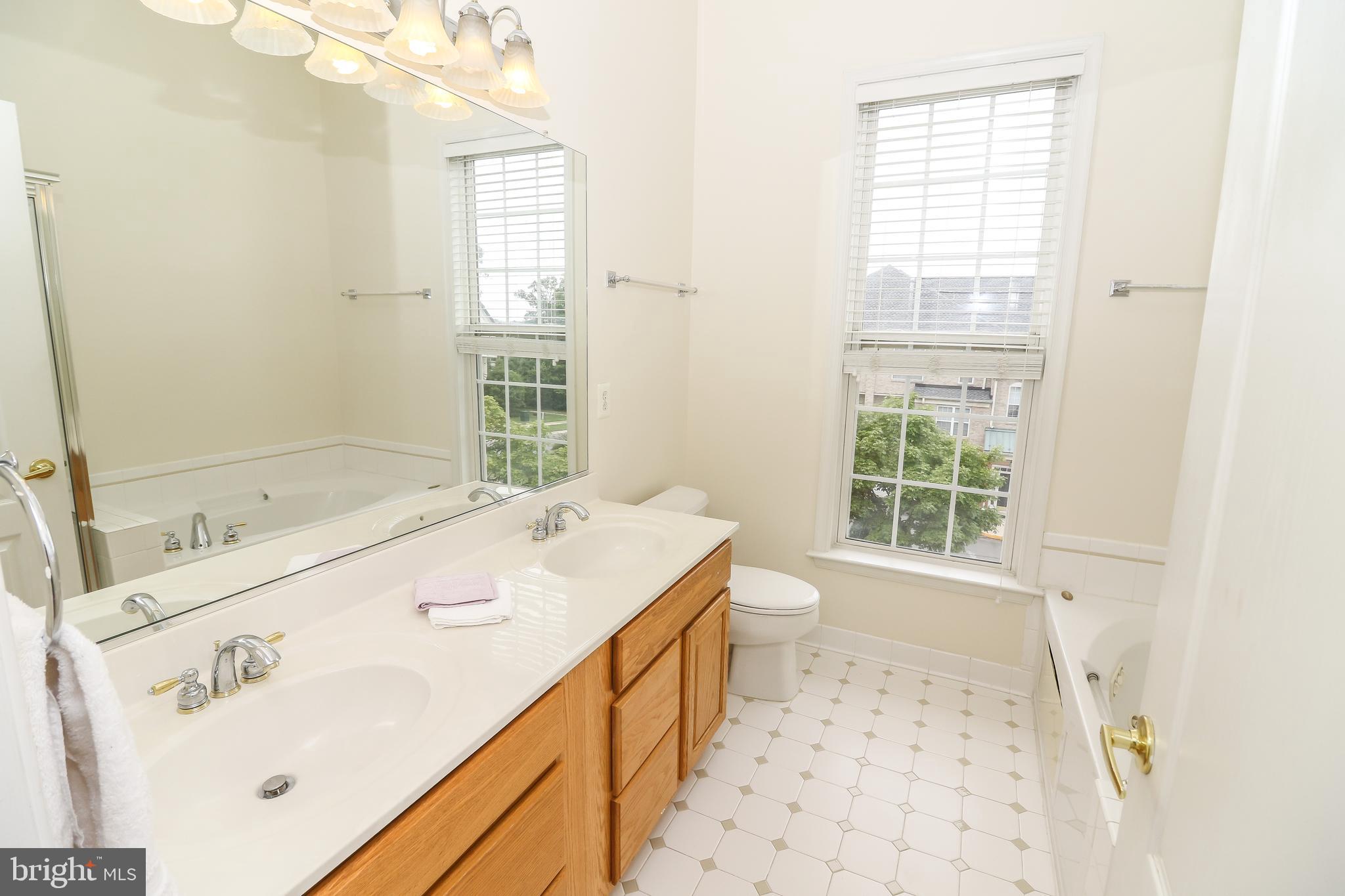 MADISON PARK AT WEST MARKET - Residential Lease