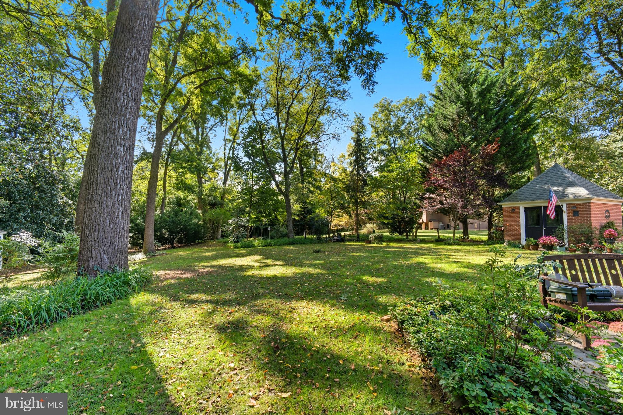 KENTMORE PARK - Residential