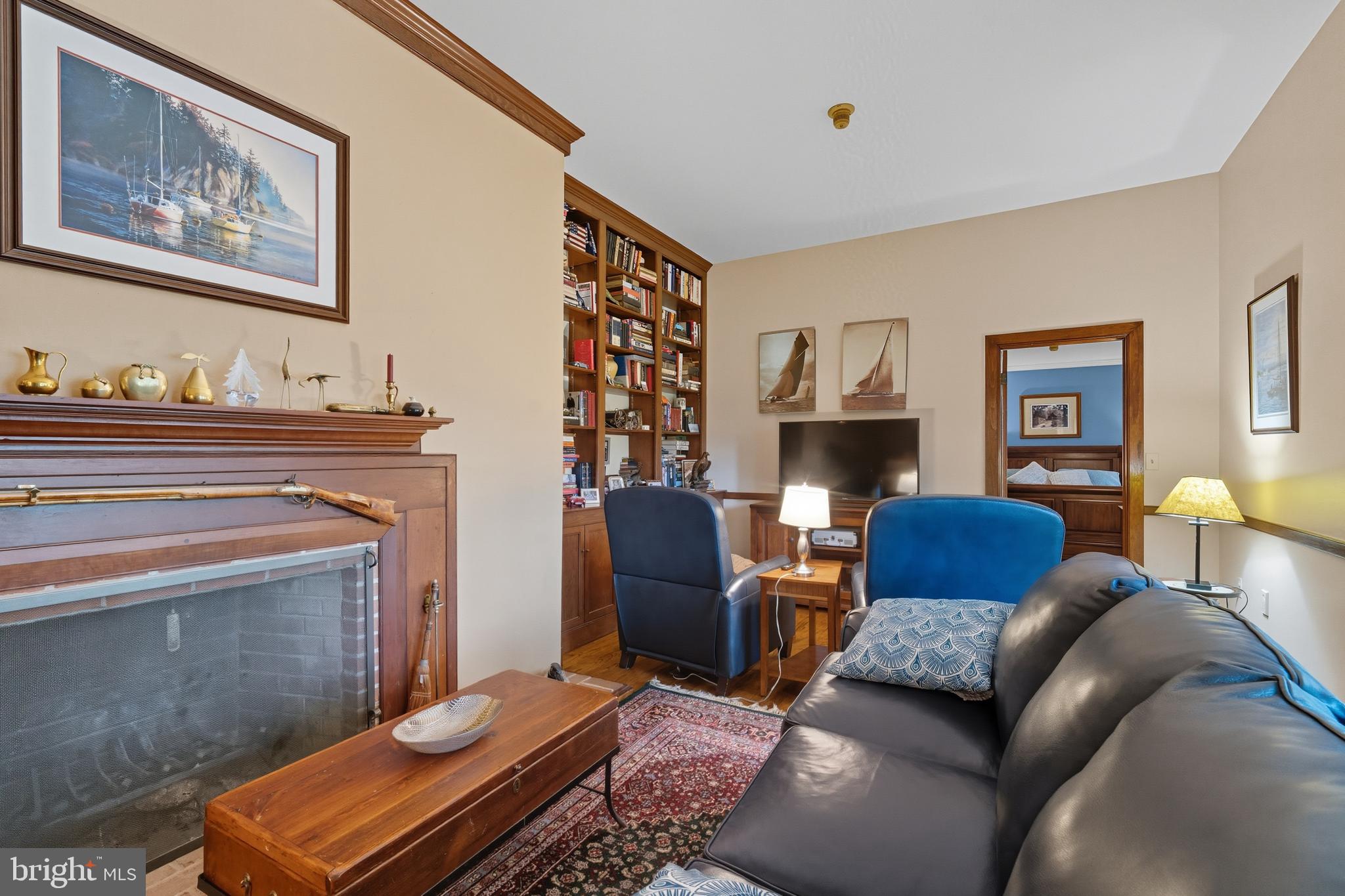 KENTMORE PARK - Residential