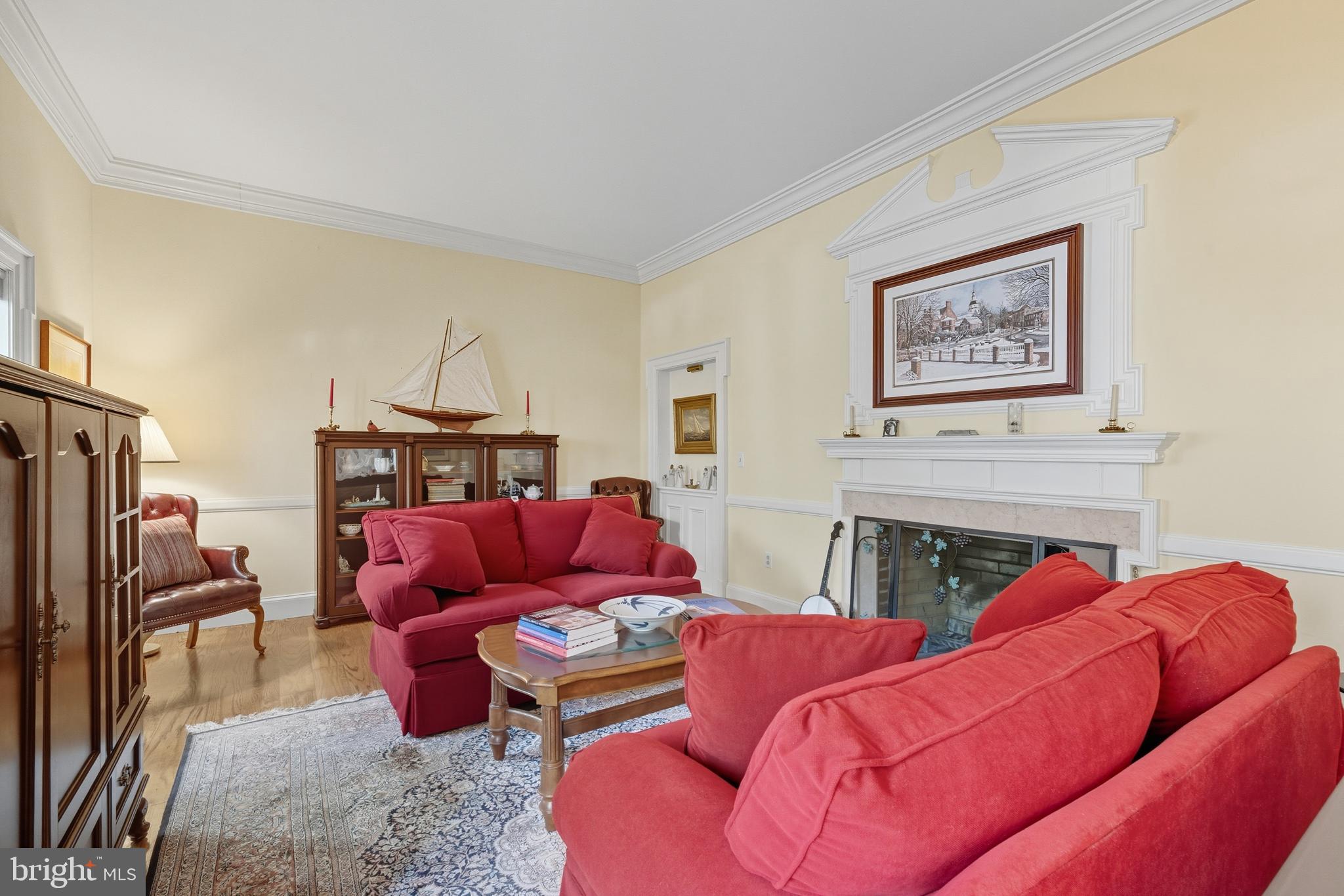 KENTMORE PARK - Residential