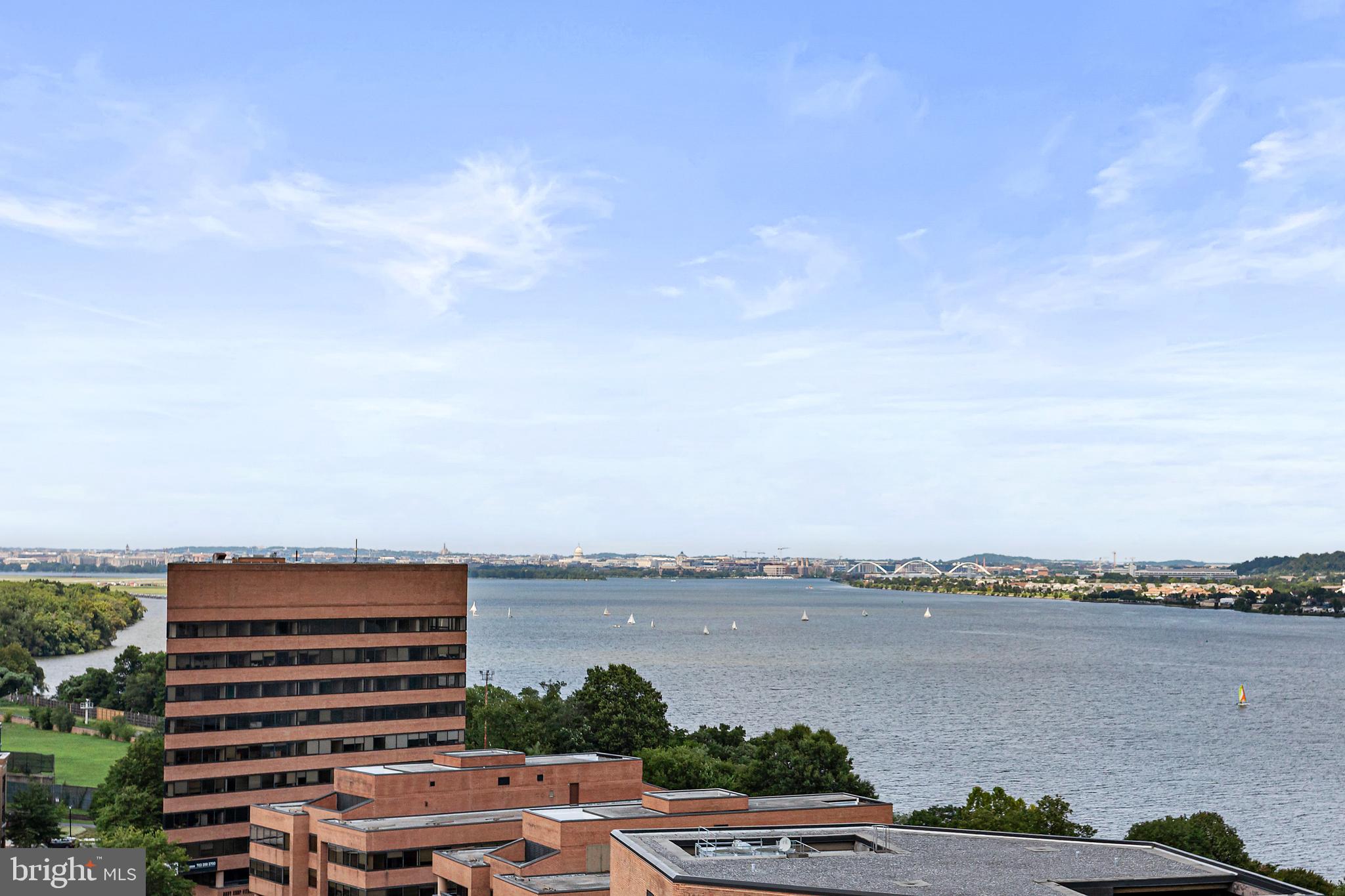 OLD TOWN ALEXANDRIA - Residential