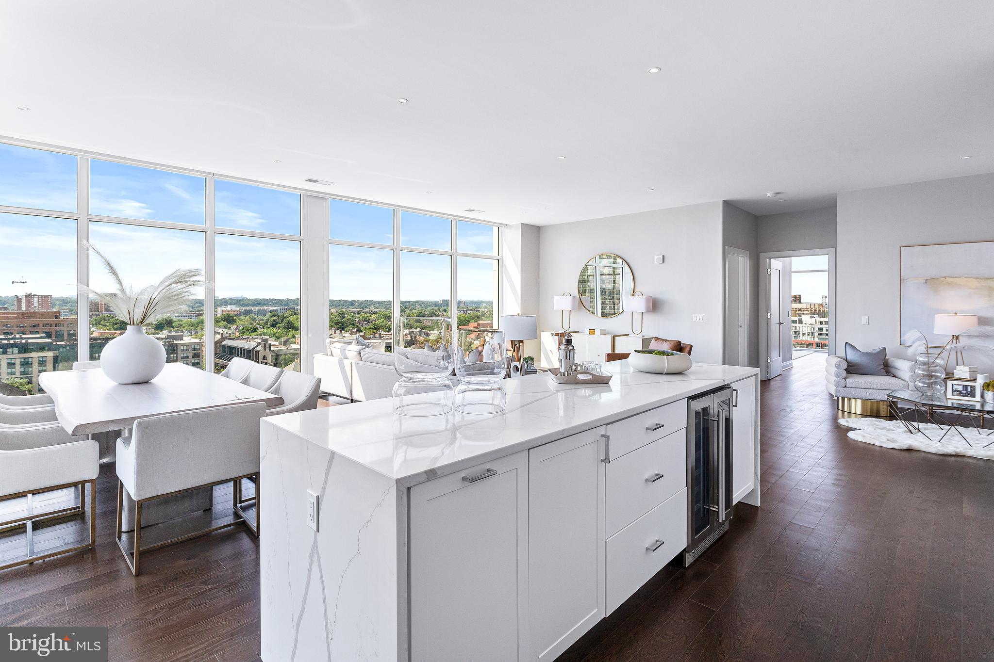 OLD TOWN ALEXANDRIA - Residential