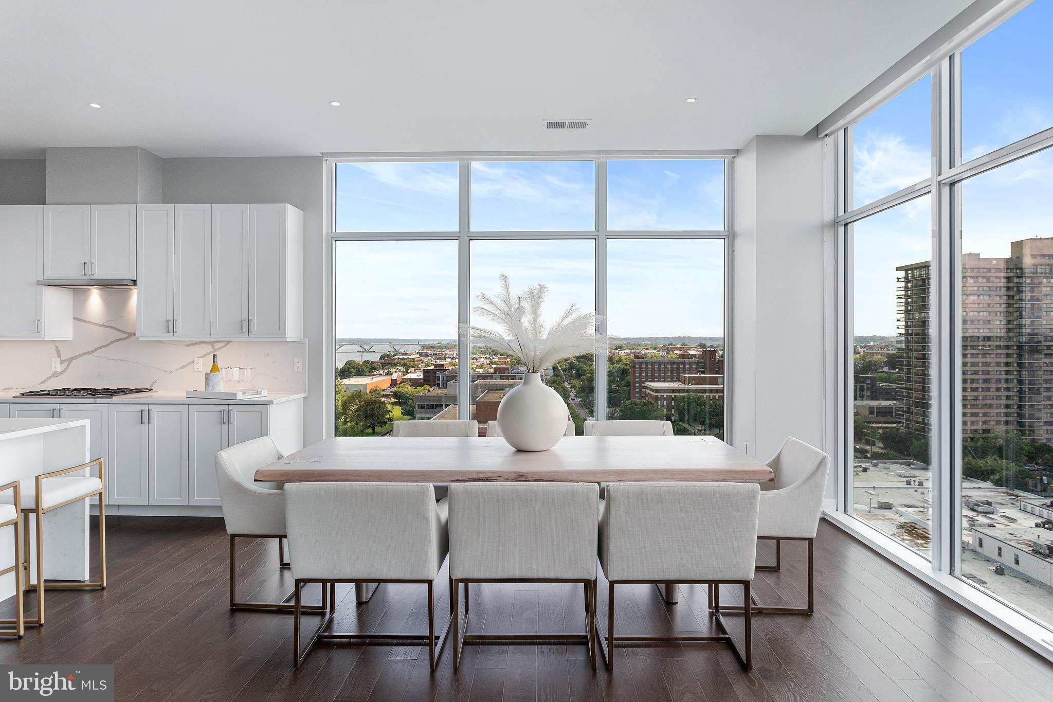 OLD TOWN ALEXANDRIA - Residential