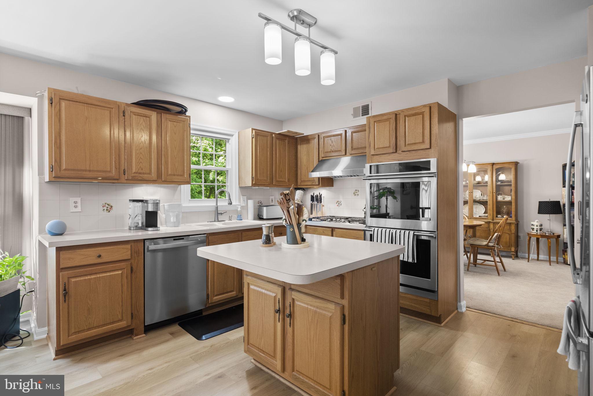 OLD STAGE KNOLLS - Residential