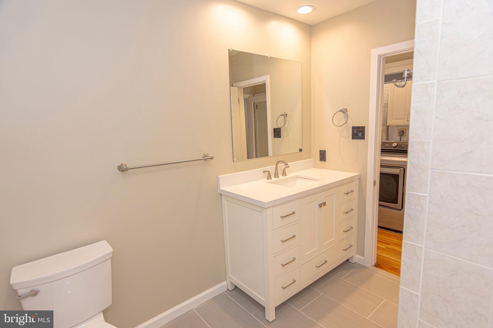 VILLAGE II - Residential Lease