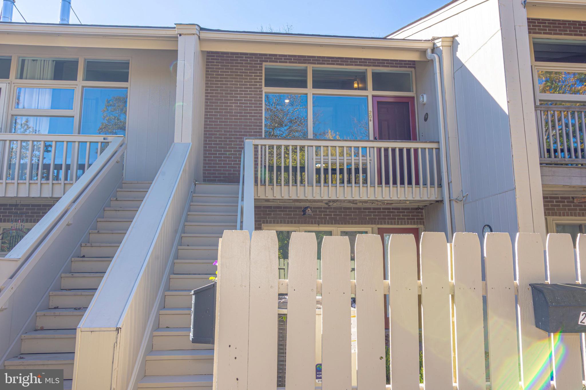 VILLAGE II - Residential Lease