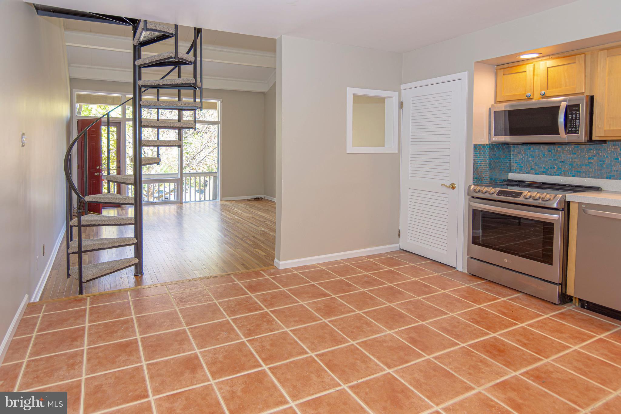 VILLAGE II - Residential Lease