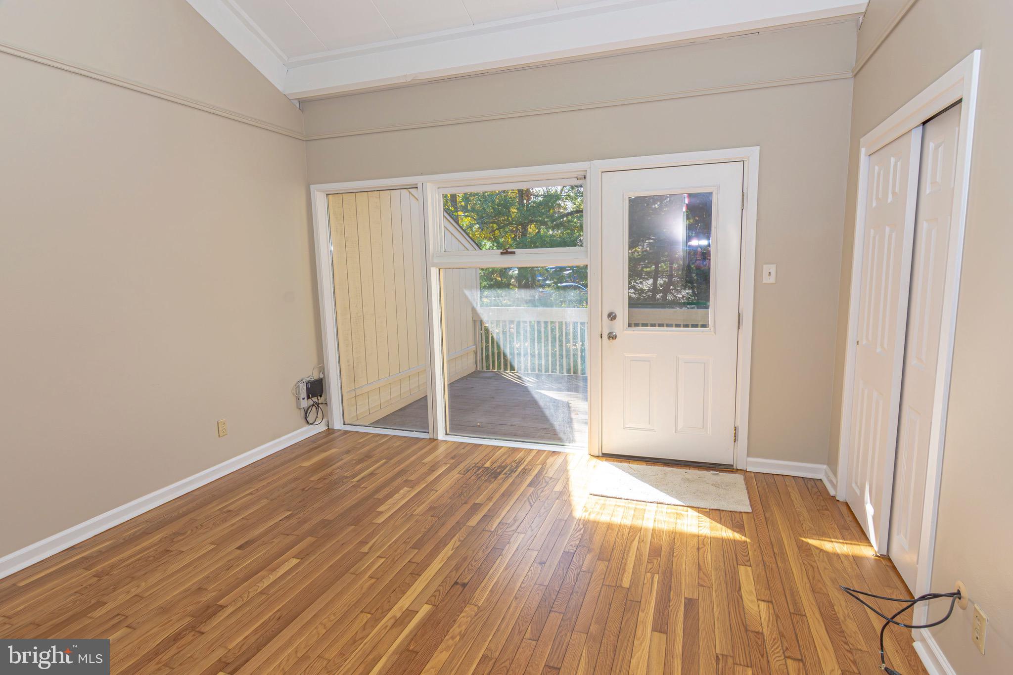 VILLAGE II - Residential Lease