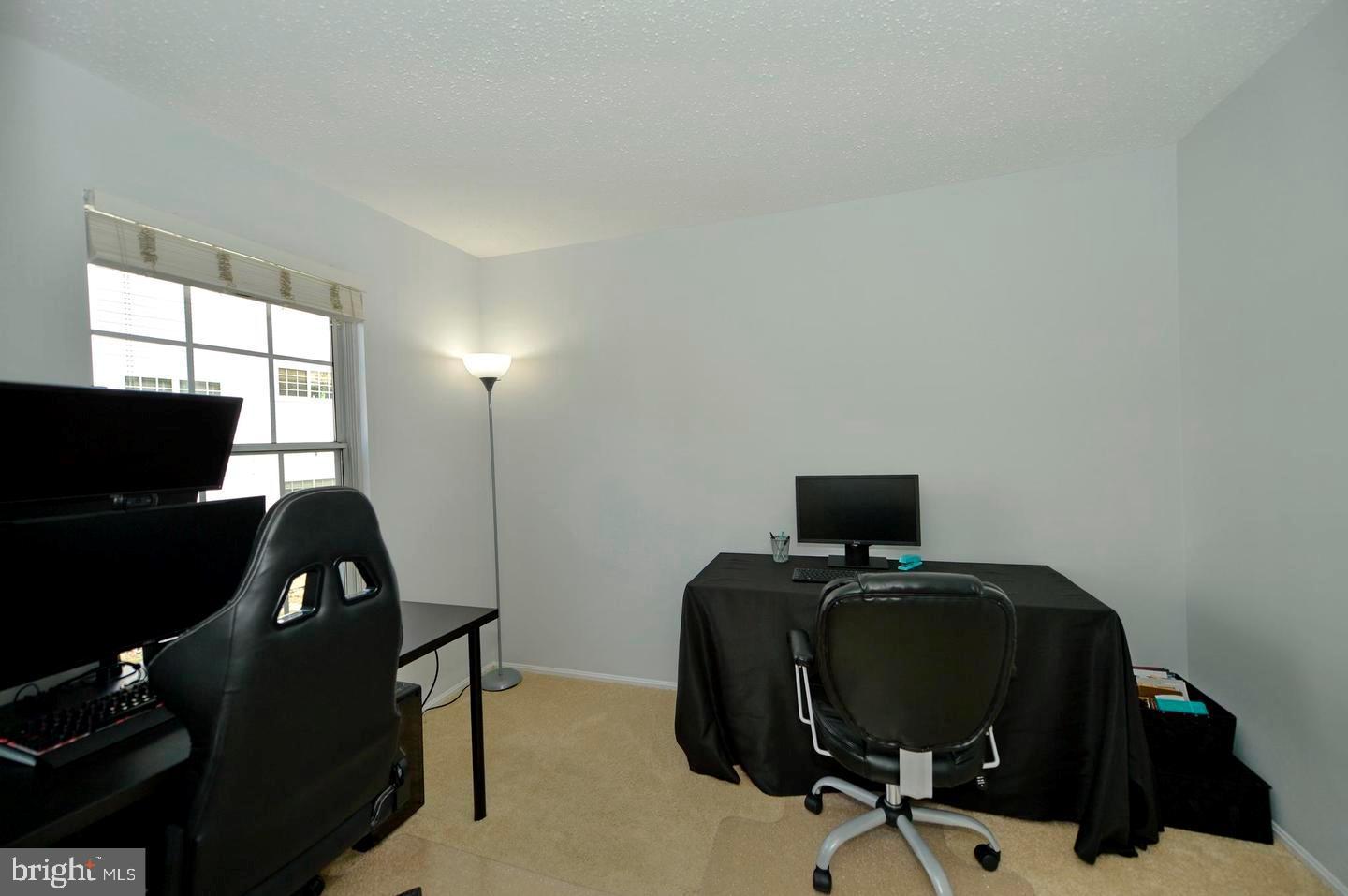 FOX CHAPEL AT TUDOR KNOLLS - Residential Lease