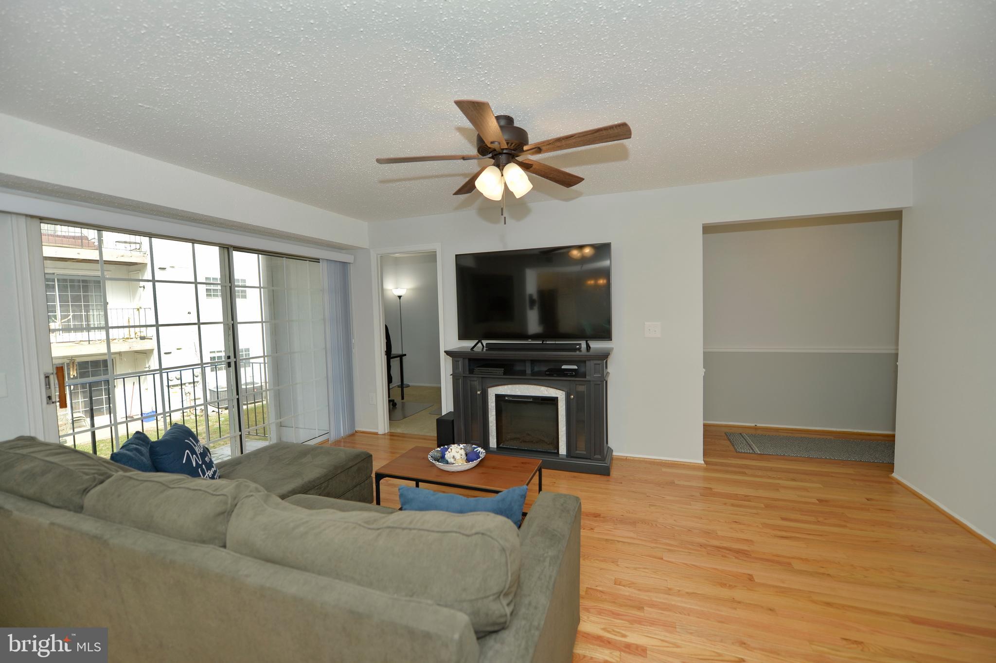 FOX CHAPEL AT TUDOR KNOLLS - Residential Lease