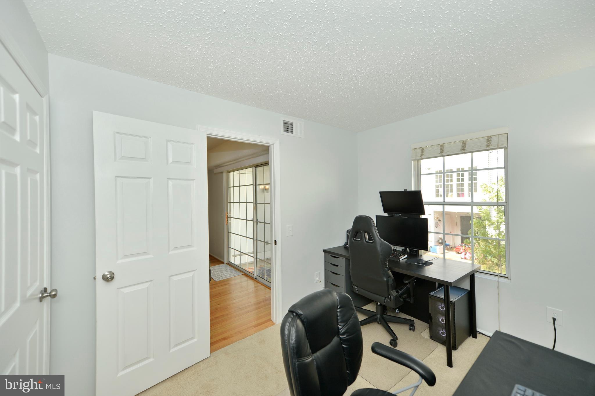 FOX CHAPEL AT TUDOR KNOLLS - Residential Lease