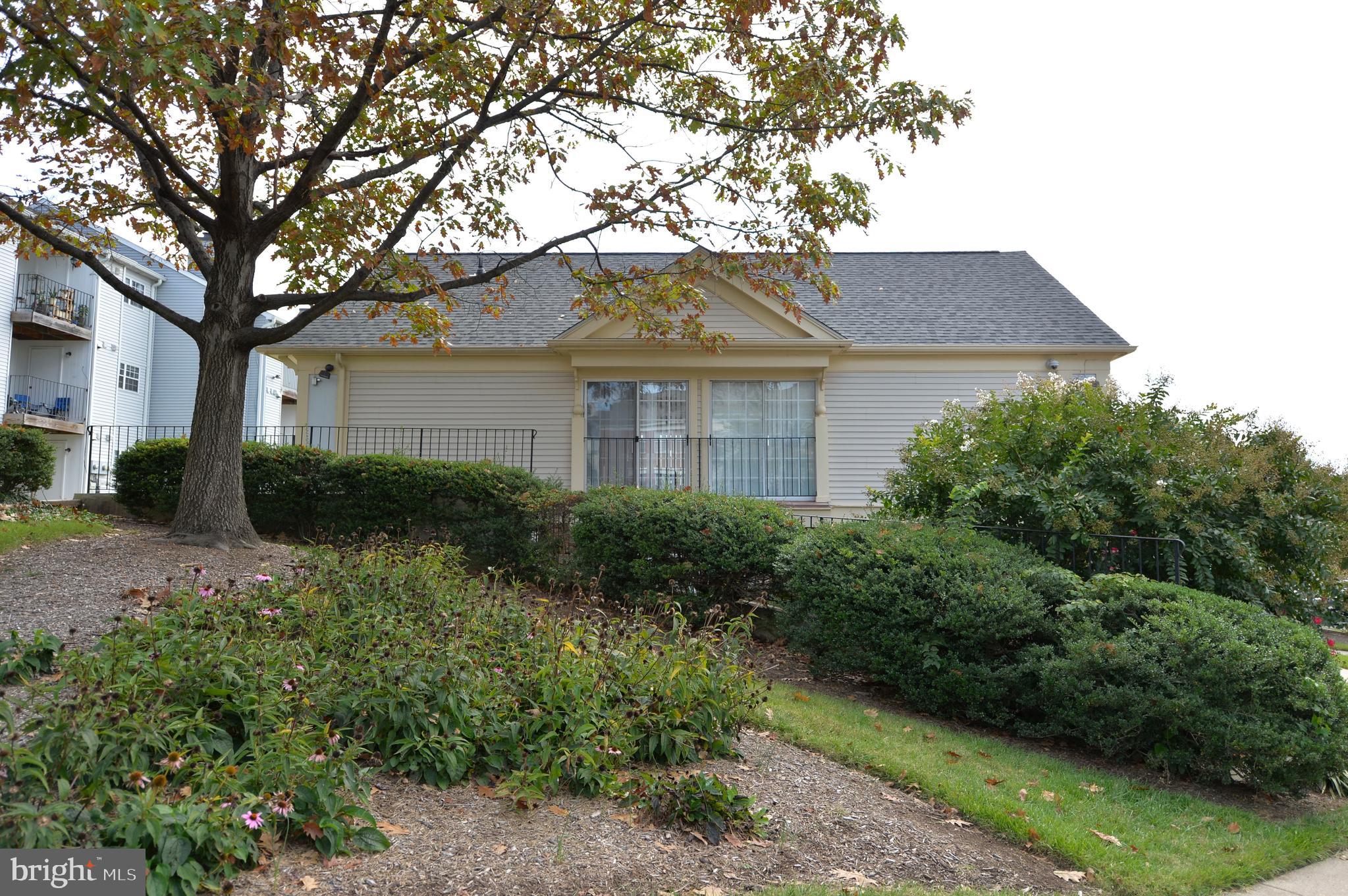 FOX CHAPEL AT TUDOR KNOLLS - Residential Lease