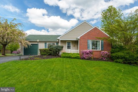 Photo of 30 Hollow Road, Reinholds, PA 17569 (MLS # PALA2049658)