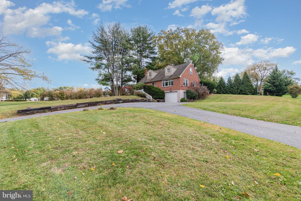 Photo of 6401 Linglestown Road, HARRISBURG, PA 17112 (MLS # PADA2050904)